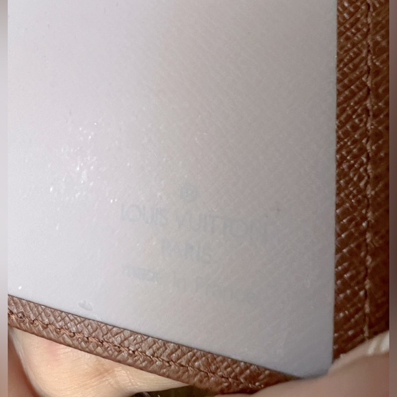 LOUIS VUITTON Never Used Unisex Taiga ID/Card Case Wallet - Picture 11 of 11